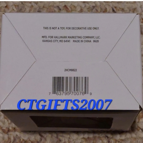 2020 Hallmark Star Wars The Mandalorian Ornament VHTF RARE Gun Down & White Box. - Picture 10 of 10